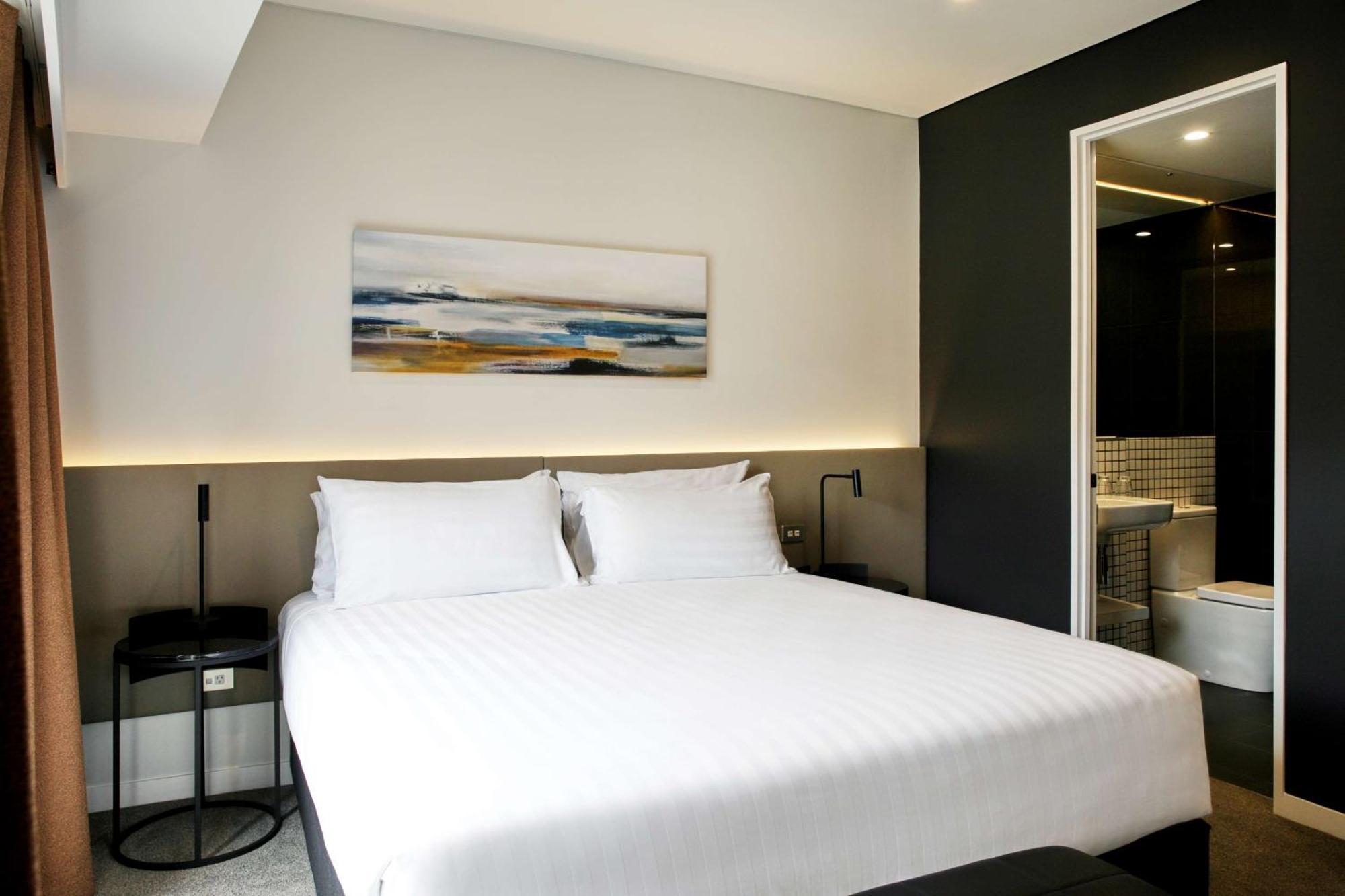 Travelodge Hotel Auckland Wynyard Quarter Стая снимка