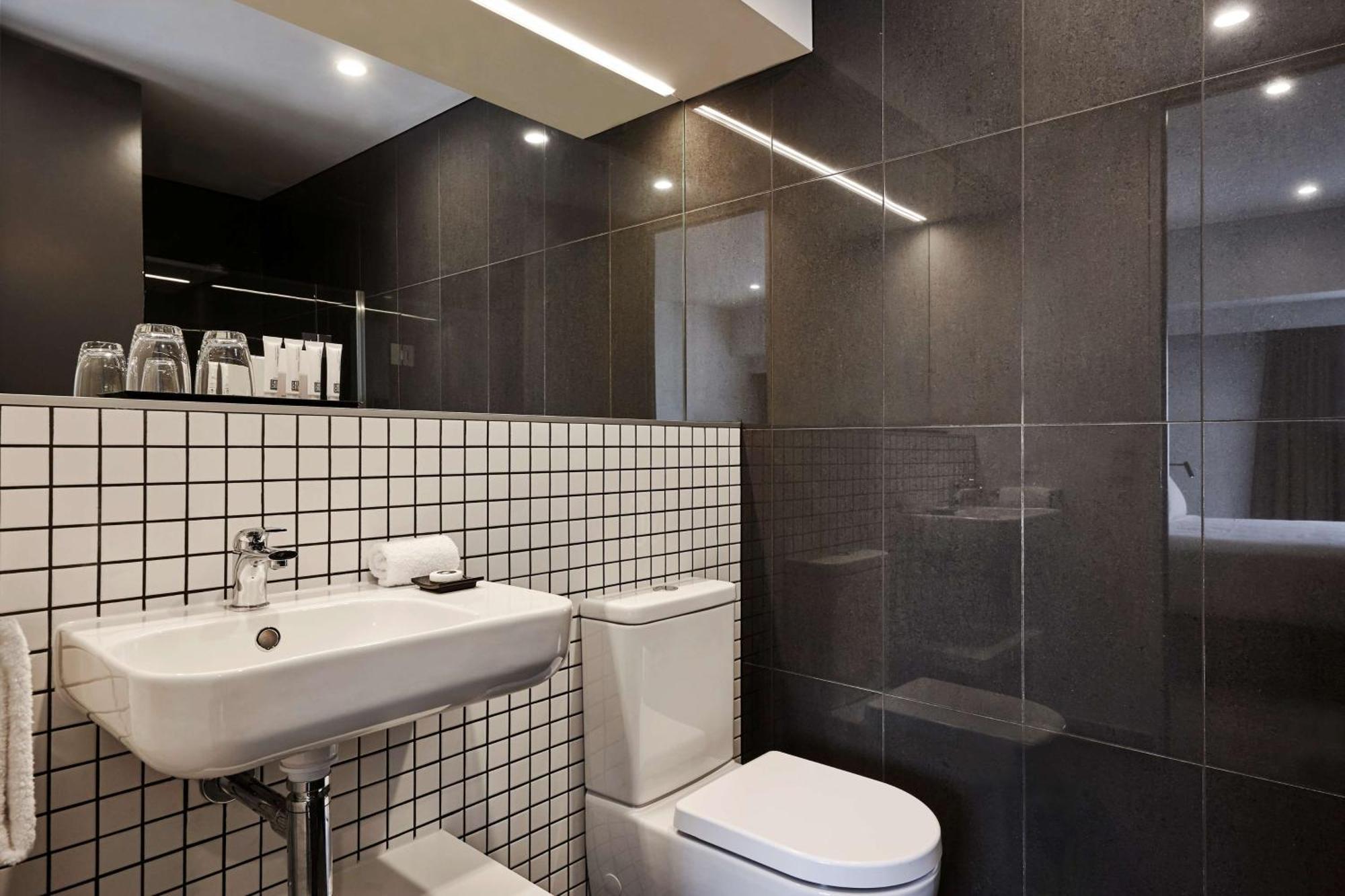 Travelodge Hotel Auckland Wynyard Quarter Стая снимка